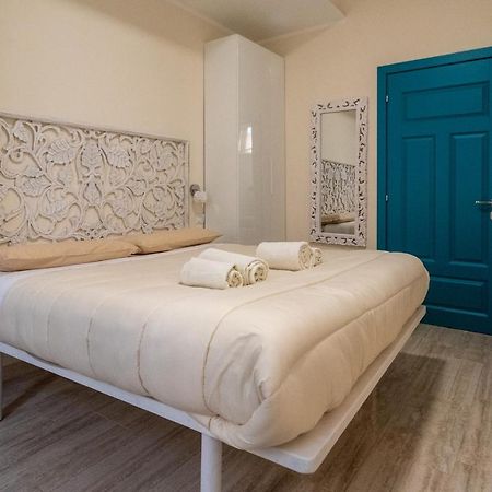 Room With Independent Entrance - Termini/Aquarium 罗马 外观 照片
